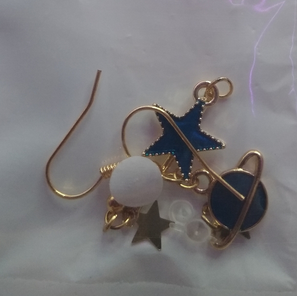 Sun and moon fashion jewelery earrings - Picture 4 of 5